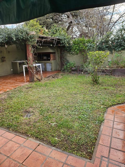 Casa en Recta Martinolli House in Cordoba