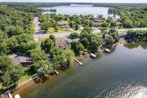 The Cowdry Cottage - Pet-Friendly - Canoe - Bikes House in Alexandria