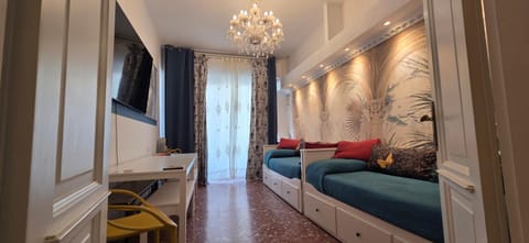 Bed, TV and multimedia, Bedroom, wardrobe, air conditioner