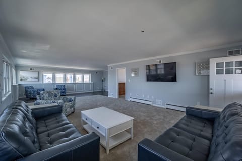 OCHG Lankford Oceanfront Penthouse Apartment in Ocean City