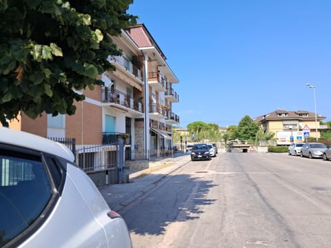 Property building, Street view