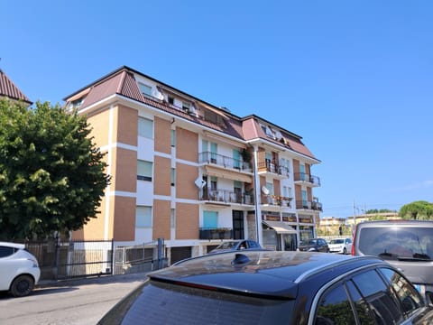 Property building, Neighbourhood, Street view