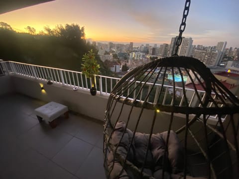 Hermoso y moderno departamento, nuevo, a pasos de la Quinta Vergara, cercano a los mejores atractivos de viña del mar, con maravillosa vista Apartment in Vina del Mar