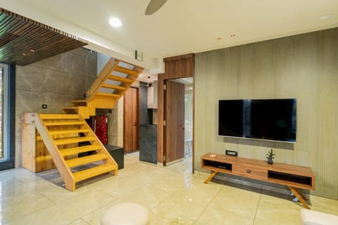 Communal lounge/ TV room, TV and multimedia, Evening entertainment