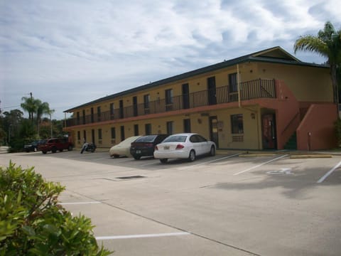 All-Suite Motel, LLC Motel in Edgewater