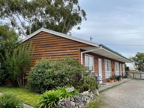 Castaway Holiday Apartments Apartment hotel in Strahan