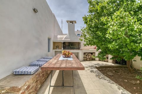 Patio, Day, Garden, Balcony/Terrace, Dining area, Garden view
