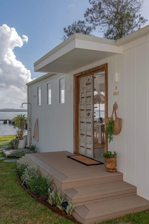 The Boathouse Apartment in Lake Macquarie