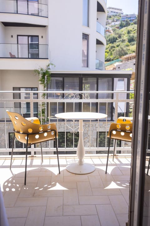 Patio, View (from property/room), Balcony/Terrace, Seating area