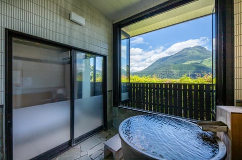 Bathroom, View (from property/room), Mountain view