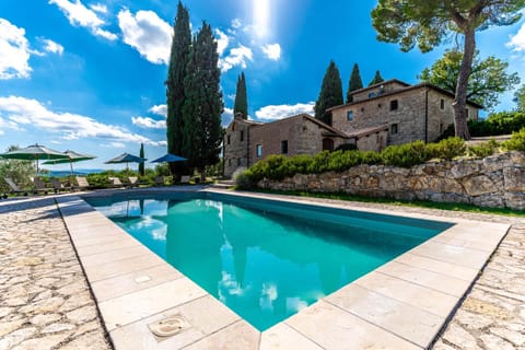 Bellaria Apartments - Chianti View, Swimming Pool, Nature Apartment in Radda in Chianti