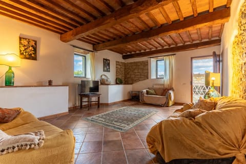 Bellaria Apartments - Chianti View, Swimming Pool, Nature Apartment in Radda in Chianti