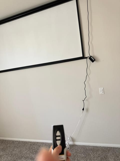 HD projector i MAX movie theater Pink Queen Private Bedroom in Ontario CA Casa vacanze in Chino