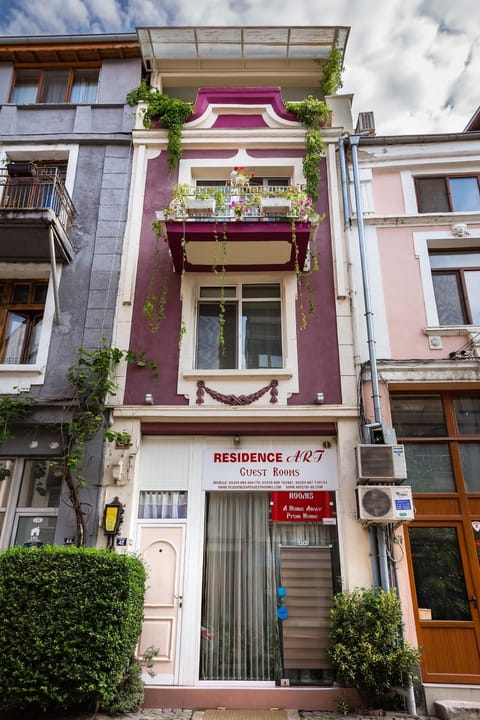 Residence Art Guest House Bed and Breakfast in Plovdiv