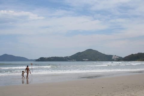 Casa Neves, ampla, próxima a Praia Grande House in Ubatuba