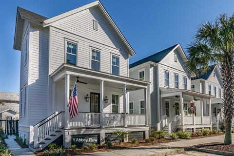 Property building, Neighbourhood, Street view