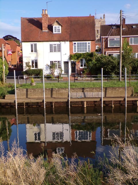 Day, River view