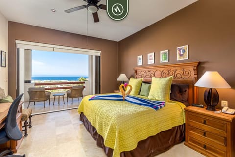 2BR Condo - Private Patio - Ocean View Apartment in San Jose del Cabo