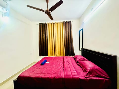 SERENE POND RETREAT KOWDIAR 4bhk apartment Apartment in Thiruvananthapuram