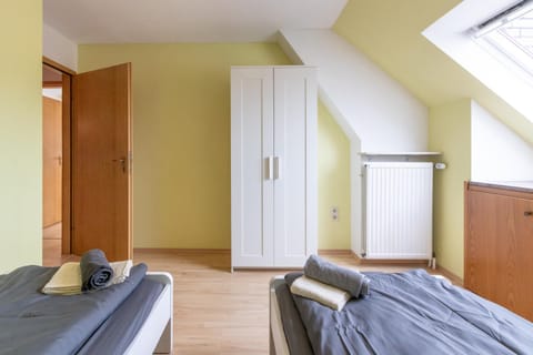 Wohnung Nähe Mainz in ehemaligem Weingut mit 6 Schlafzimmer Apartment in Mainz-Bingen