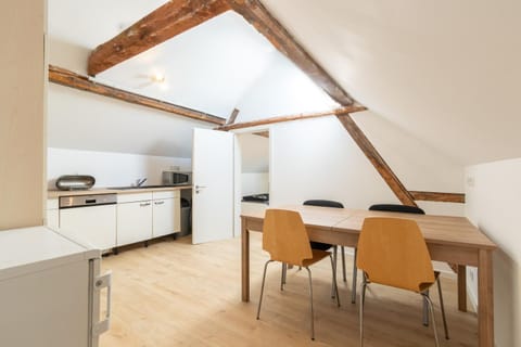 Wohnung Nähe Mainz in ehemaligem Weingut mit 6 Schlafzimmer Apartment in Mainz-Bingen