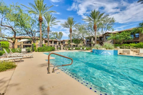 Phoenix Condo about 1 Mi to Desert Ridge Marketplace! Apartment in Desert Ridge