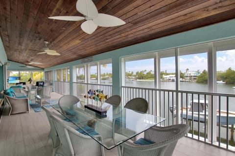 180 Degrees of Ocean Views, Sitting on a Large Lagoon that Opens to Florida Bay condo Apartment in Lower Matecumbe Key