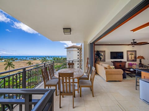 Patio, Natural landscape, Balcony/Terrace, Dining area, Sea view