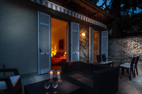 Patio, Facade/entrance, Night