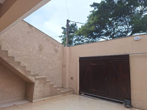 Casa de Praia ampla com piscina Itaipuaçu House in Niterói