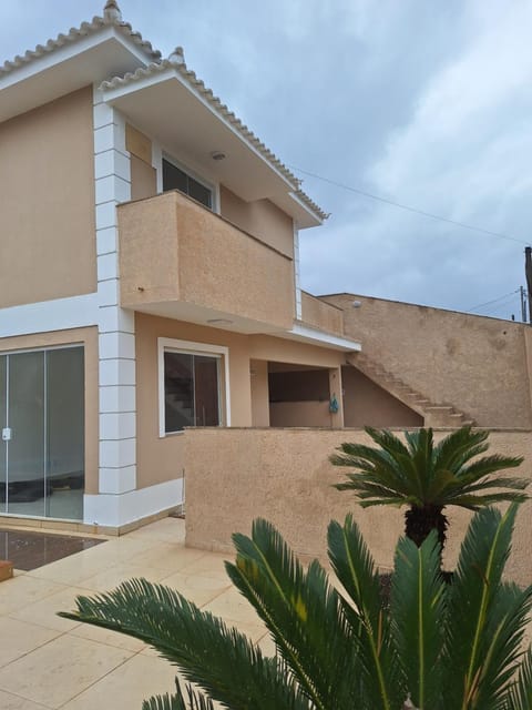 Casa de Praia ampla com piscina Itaipuaçu House in Niterói