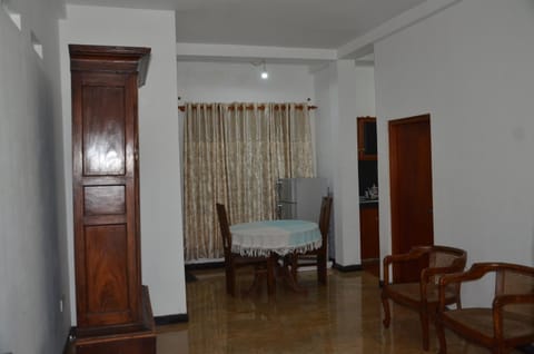 White House Apartment at Hume's Road Condominio in Galle