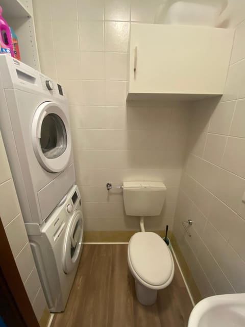 Toilet, Bathroom, washing machine, dryer