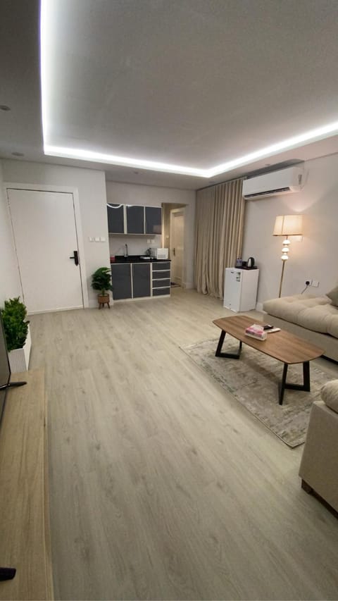 شقه بتصميم فندقي، تتكوّن من غرفه وصاله +مطبخ+دورة مياه Apartment in Riyadh