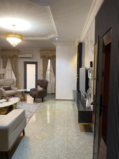 Super luxurious 3 bedroom apartment with pool in Oniru estate, VI Apartment in Lagos