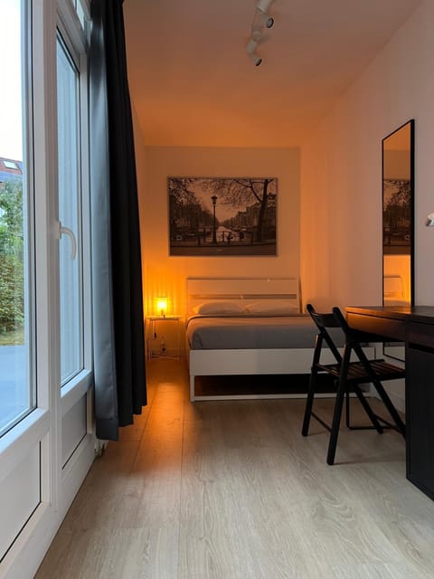 2 bedroom Apartment with garden close to station Apartment in Ghent