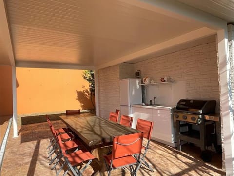 New Villa 6BR Heated Pool Gas BBQ Mountain View Apartment in Cagnes-sur-Mer