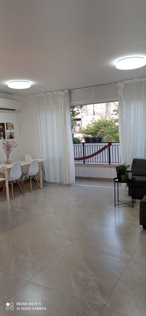 דירה ברחוב עוזיאל בית וגן Apartment in Jerusalem