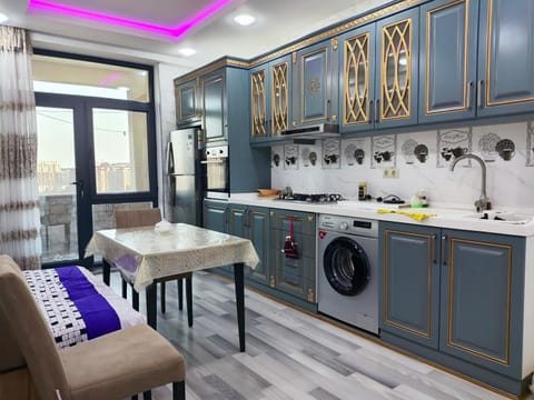 Kitchen or kitchenette, Living room, Dining area, washing machine