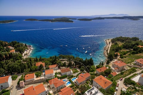 Bird's eye view, Sea view