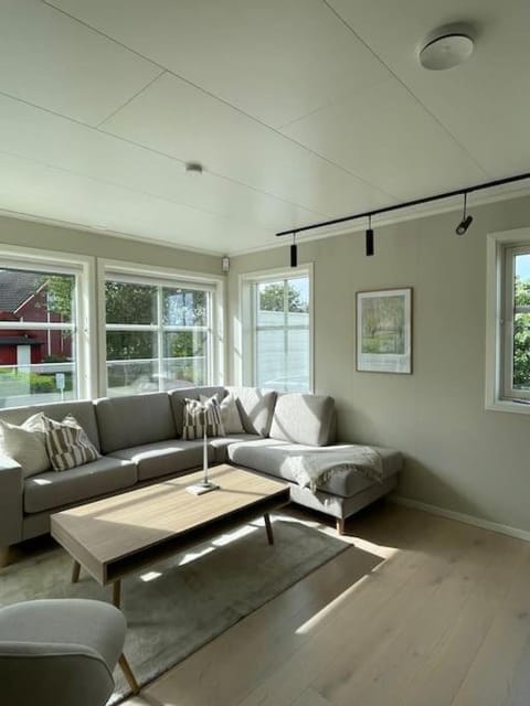 House with 5 bedrooms, 2 bathrooms, available for ONS Villa in Stavanger