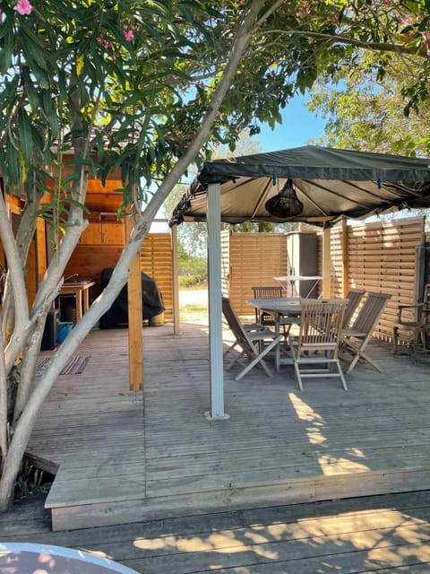 Cabanon au bord du petit Rhône Chalet in Saintes-Maries-de-la-Mer