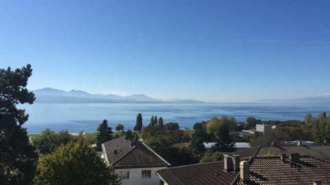 Natural landscape, Lake view, Mountain view