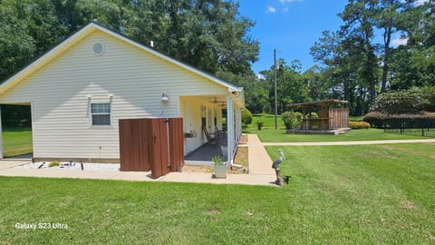 private getaway House in Tallahassee