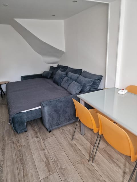 Studio Drancy avec Jardin 45 m2 Apartment in Drancy