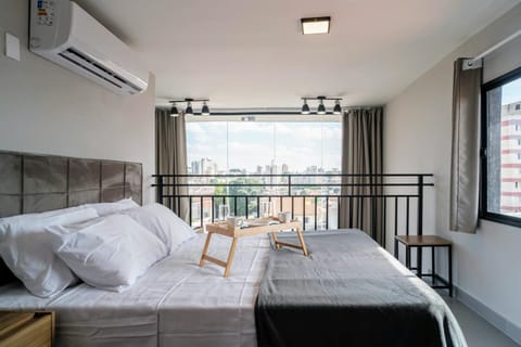 Bed, View (from property/room), Balcony/Terrace, Photo of the whole room, Bedroom, air conditioner