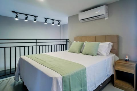 Bed, Photo of the whole room, Bedroom, air conditioner