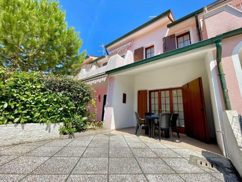 Garden, Balcony/Terrace