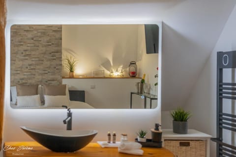 Bathroom, Bedroom
