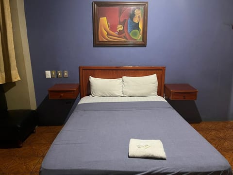 Hostal Milenio Bed and Breakfast in Guayaquil